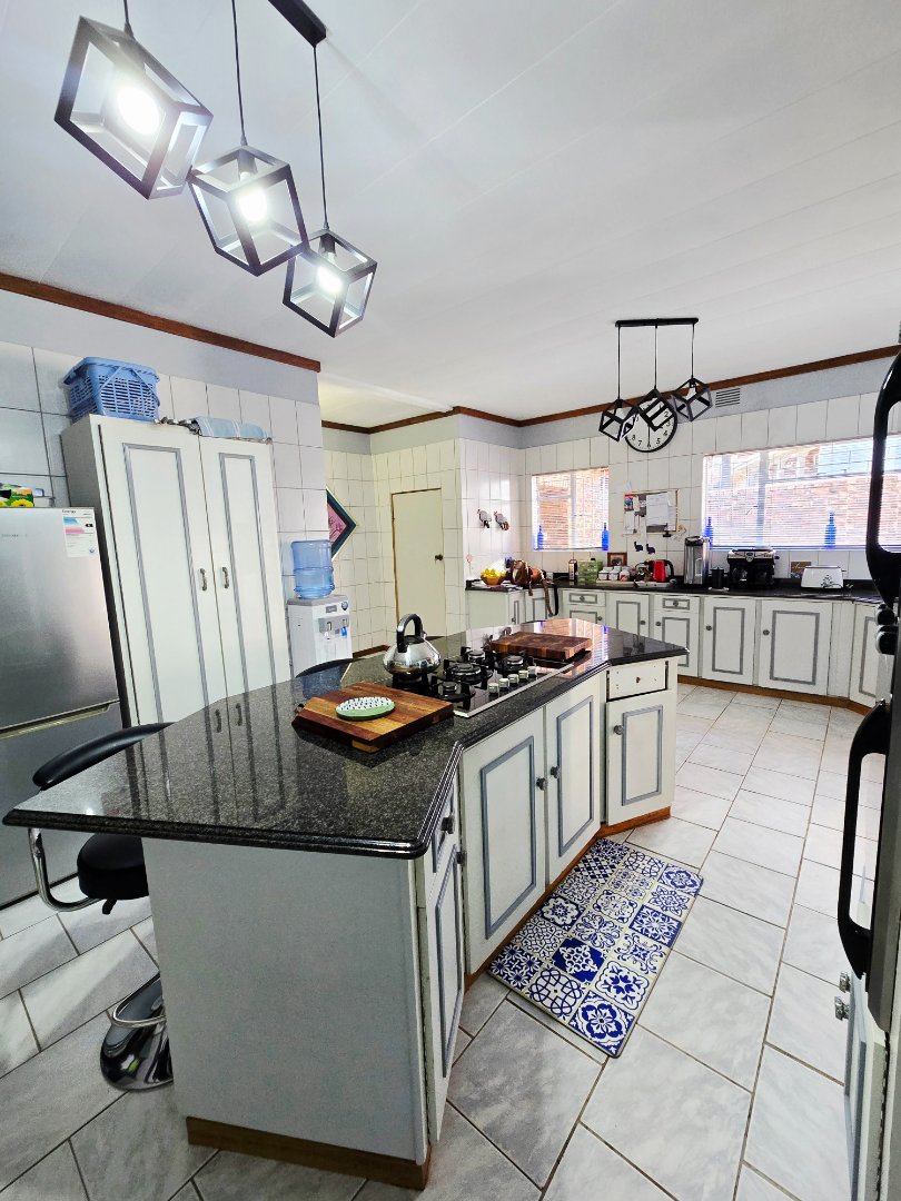 4 Bedroom Property for Sale in Wilkoppies North West